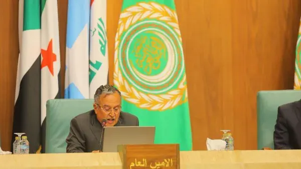 محمود عباس يبحث مع الأمين العام لجامعة الدول العربية تطورات القضية الفلسطينية