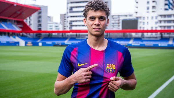برشلونة يضرب موعدًا مع ريال مدريد في النهائي بعد تألق حمزة عبد الكريم