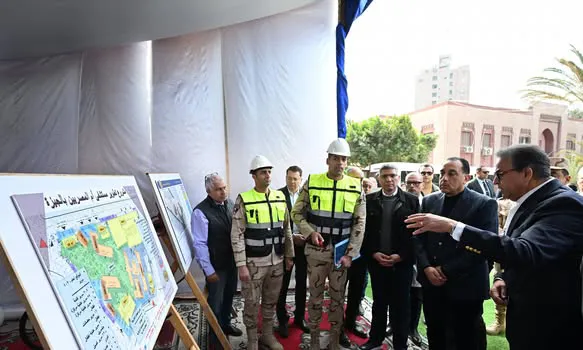 مدبولي يتفقد تطوير مستشفى أم المصريين بالجيزة ضمن خطة شاملة لرفع كفاءة المستشفيات العامة