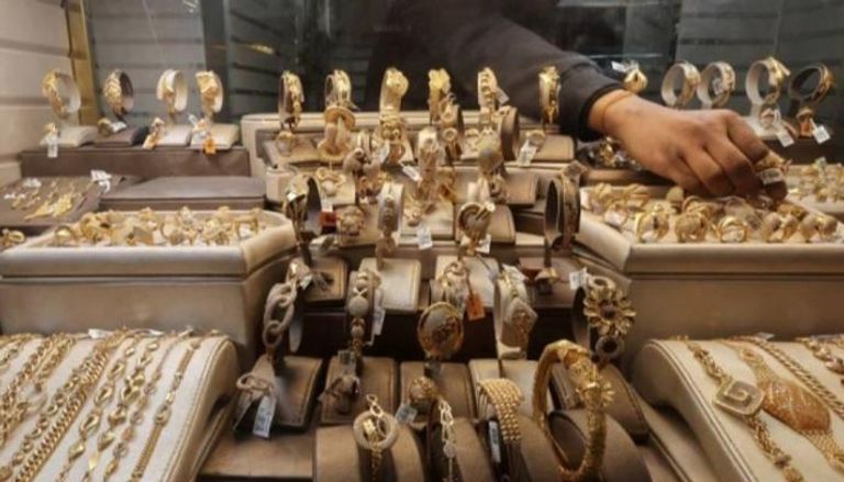 مشغولات ذهبية