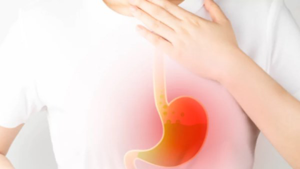 راحة مؤقتة ومخاطر طويلة.. ماذا يفعل الاستخدام الزائد لأدوية الحموضة؟