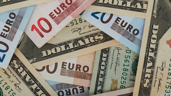 الدولار بكام؟.. أسعار العملات الأجنبية والعربية اليوم في البنك الأهلي