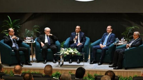 الحكومة تتجه لتوطين التنمية.. وزير الاستثمار يعلن خطة للتوسع في المناطق الاستثمارية