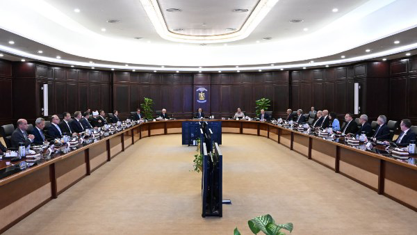 مجلس الوزراء يوافق على 10 مشروعات نفع عام ويقر فائدة 12% للأقساط العقارية