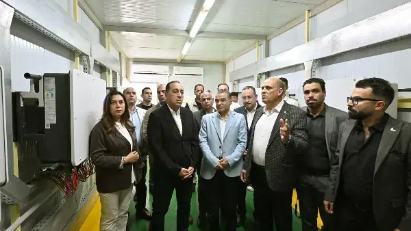 مدبولي يفتتح محطة طاقة شمسية بالنصر للبترول بقدرة 1.2 ميجاوات.. وقطاع البترول يستهدف تنفيذ 51 مشروعًا جديدًا