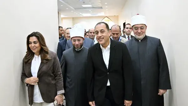 رئيس الوزراء يفتتح فرع دار الإفتاء المصرية بالسويس لتعزيز الخدمات الدينية والإصلاح الأسري