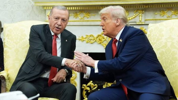 أردوغان: ترامب وعد بالمضي في تسليم تركيا مقاتلات F-35