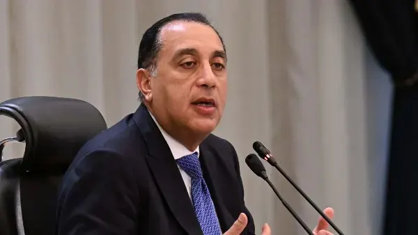 مدبولي يشهد توقيع اتفاقيات لمشروعات عمرانية جديدة.. هايد بارك تشتري 415 فدانًا بأكتوبر وتمويل بـ10 مليارات جنيه