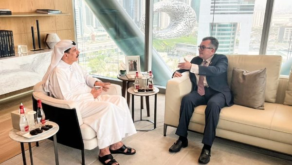 وزير التخطيط يبحث في دبي تعزيز الاستثمارات بالمنطقة الاقتصادية لقناة السويس