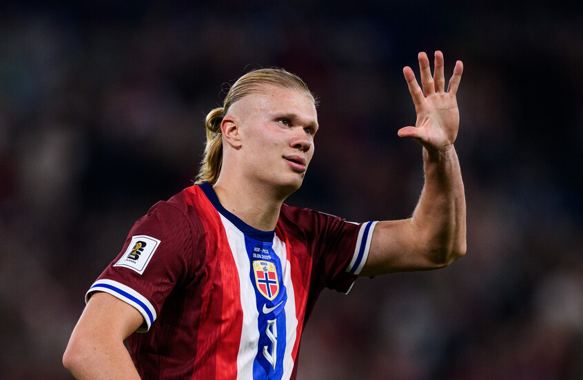 تجديد عقد هالاند حتى 2034 لا يوقف طموحات برشلونة