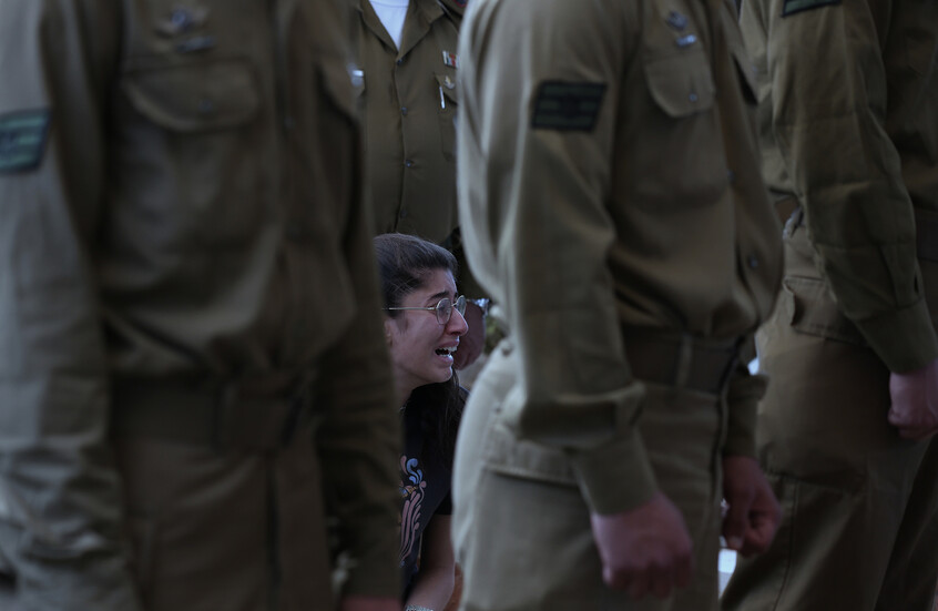 إسرائيل في لحظة "انكشاف تاريخي" بعد 7 اكتوبر.. "قطيع متوحش وسقوط&nbsp;داخلي وصدمة وانهيار للثقة بالجيش"