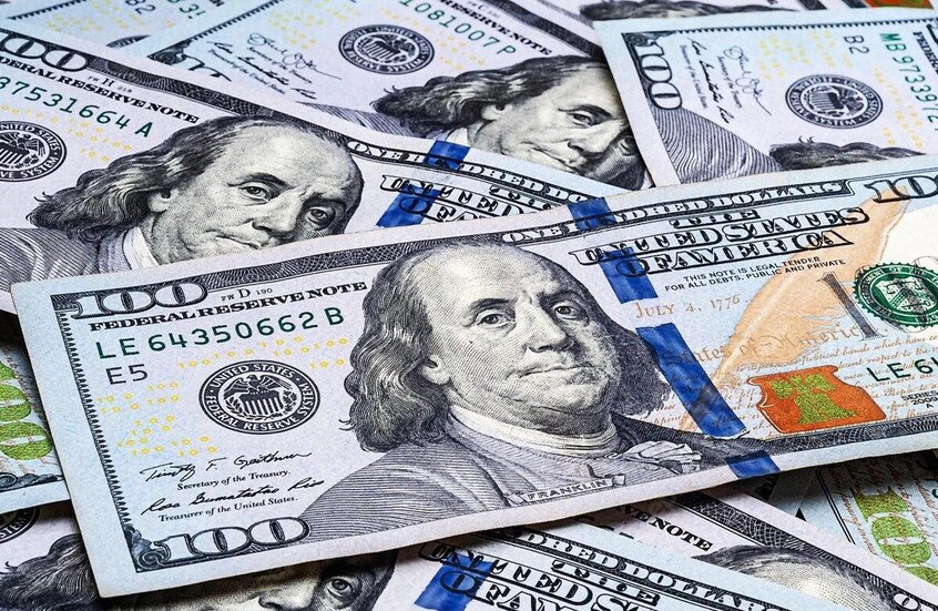 تراجع سعر الدولار اليوم الأربعاء 13 مايو 2026 بمستهل التعاملات.. الأخضر بكام