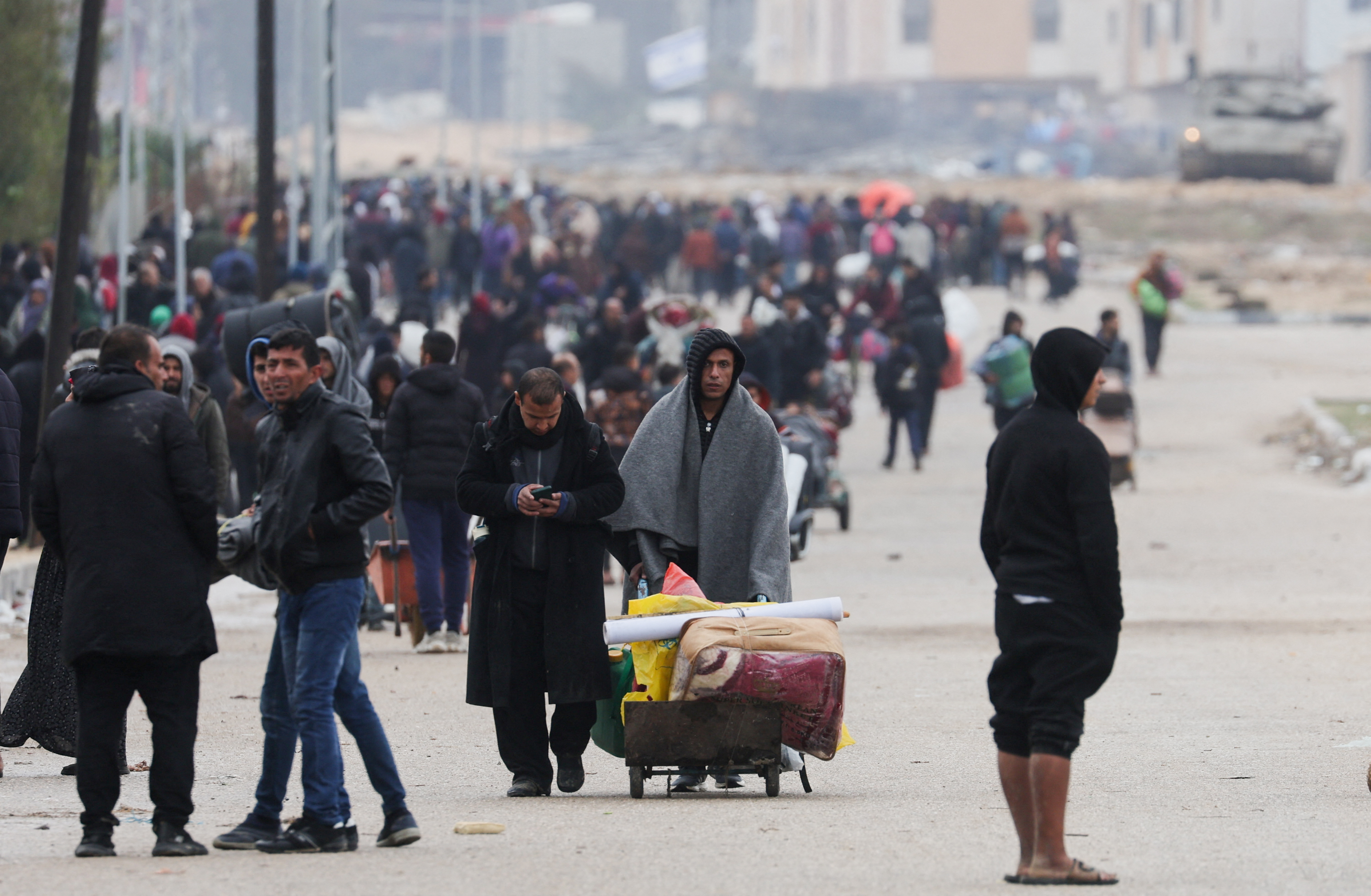 نزوح المزيد من الفلسطينيين مع احتدام القتال في جنوب قطاع غزة - SWI  swissinfo.ch