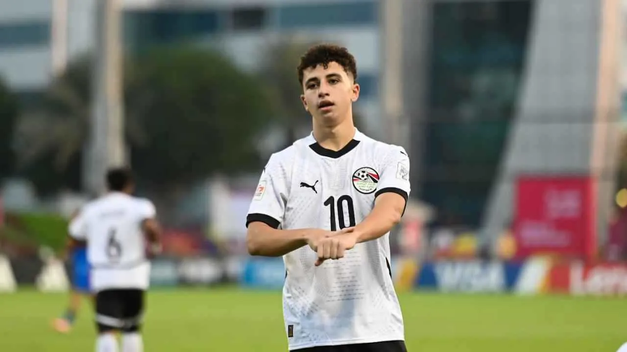 بلال عطية يتعرض لكسر في الأنف بأول تدريب له مع هانوفر الألماني خلال فترة معايشة