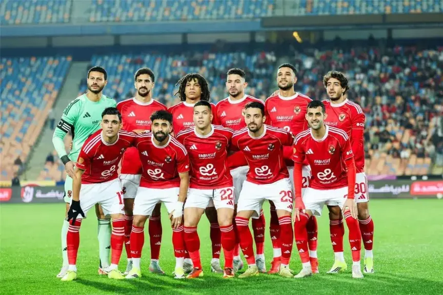 الأهلي يغرّم أشرف بن شرقي بعد اعتراضه على الاستبدال أمام زد