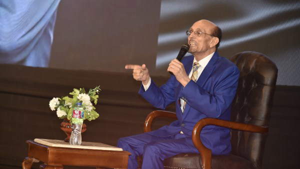 محمد صبحي على القائمة القصيرة لجائزة الدولة التقديرية 2026 تقديرًا لمسيرته الفنية والثقافية