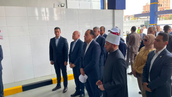 رئيس الوزراء يفتتح محطة تمويل الأتوبيسات المحوكمـة بهيئة النقل العام بالقاهرة