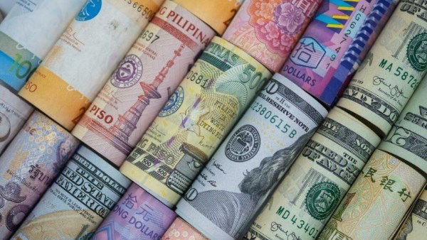 أسعار العملات الأجنبية والعربية اليوم الإثنين 11 مايو 2026 في البنوك المصرية