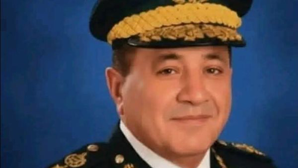 اللواء محمد علوان يؤدي اليمين الدستورية محافظًا لأسيوط