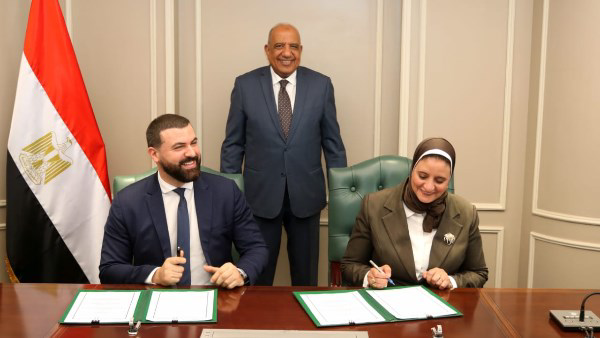 وزير الكهرباء يشهد توقيع مذكرة تفاهم لدراسة تغذية مشروع مركز بيانات جديد بالطاقة الكهربائية