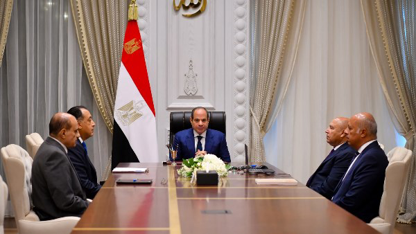 السيسي يتابع تطوير الموانئ ومشروعات النقل ويوجه بسرعة التنفيذ وفق أعلى معايير الجودة