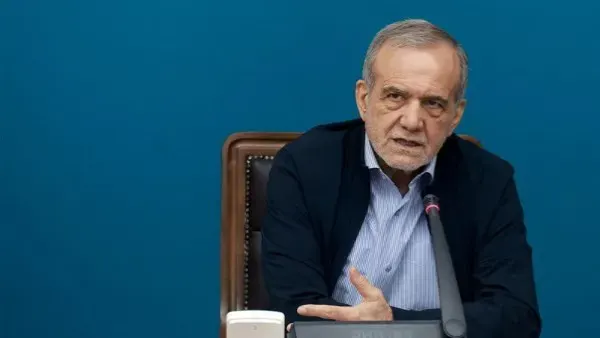 الرئيس الإيراني: طهران لا ترفض الحوار مع أمريكا وأي حصار بحري محكوم عليه بالفشل