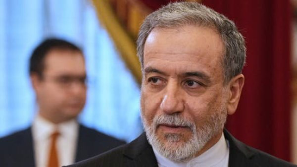 وزير الخارجية الإيراني: سنرد بقوة على أي تهديد يطال شعبنا أو قيادتنا