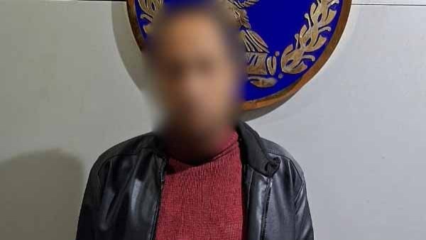 خلافات عائلية.. سائق يعتدي على شقيقة زوجته بسلاح أبيض داخل شركة بالإسكندرية