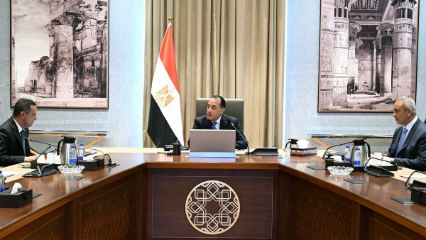 مدبولي يتابع المشروعات التنموية بالمنوفية.. توجيهات بسرعة تنفيذ مستشفيات جديدة واستكمال مشروعات المياه والصرف