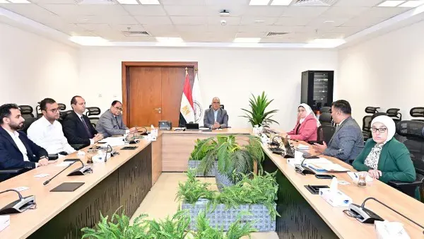 وزير الري يوجه باستغلال أملاك الوزارة لزيادة موارد الدولة وتحسين أوضاع العاملين