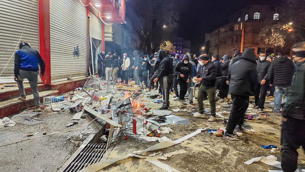 قطع شامل للإنترنت في ايران  وسط تصاعد الاحتجاجات