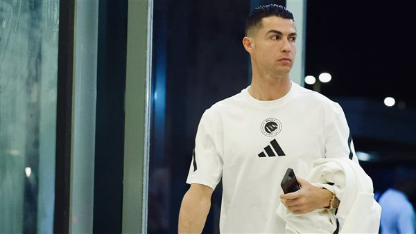 كريستيانو رونالدو ينضم لبعثة النصر استعدادًا لمواجهة الفتح في الدوري السعودي