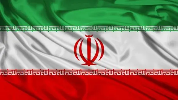 الحرس الثوري الإيراني يهدد بتوسيع المواجهة العسكرية ويحذر الدول الداعمة لواشنطن