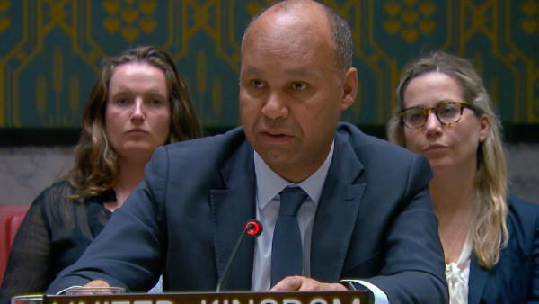 بريطانيا تدين التصعيد العسكري الإسرائيلي في لبنان وتدعو إلى وقف فوري للتوتر