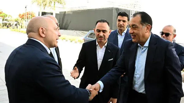 مدبولي يفتتح ويتفقد مشروعات صناعية جديدة بمدينة السادس من أكتوبر