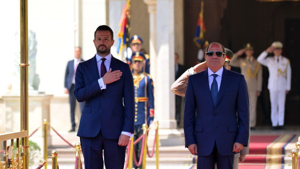 السيسي يستقبل رئيس الجبل الأسود ويؤكد: مصر حريصة على تعزيز التعاون الاقتصادي والتبادل التجاري