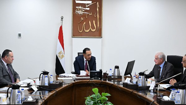 مدبولي يوجه رسالة مهمة بشأن الهوية الوطنية وبناء وعي الشباب