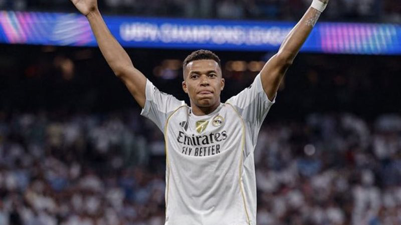 ريال مدريد يكشف آخر تطورات إصابة كيليان مبابي في الركبة