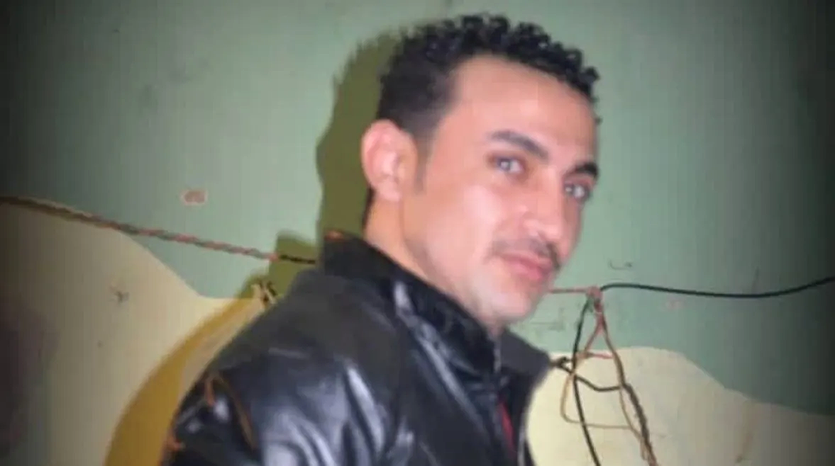 استدراجه للعمل وأقراص مخدرة..وفاة شاب في موقف جامعة القاهرة