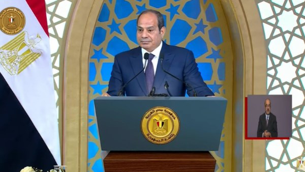 السيسي يوجه بإعداد تقرير شامل عن إنجازات الدولة وعرضه على المواطنين في أكتوبر
