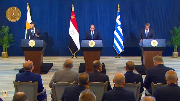 السيسي: الغاز والطاقة في مقدمة مجالات التعاون بين مصر واليونان