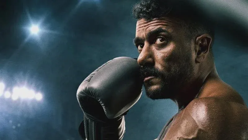 أحمد العوضي يحتفل بنجاح برومو مسلسل «علي كلاي» وتخطيه 25 مليون مشاهدة