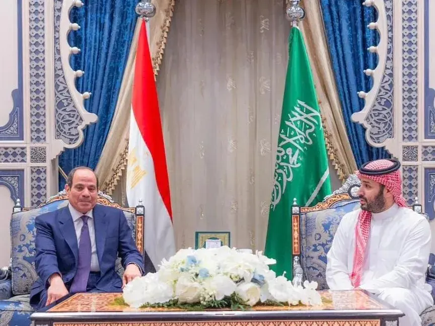 السيسي ومحمد بن سلمان في قمة القاهرة.. ملفات إقليمية على طاولة المباحثات