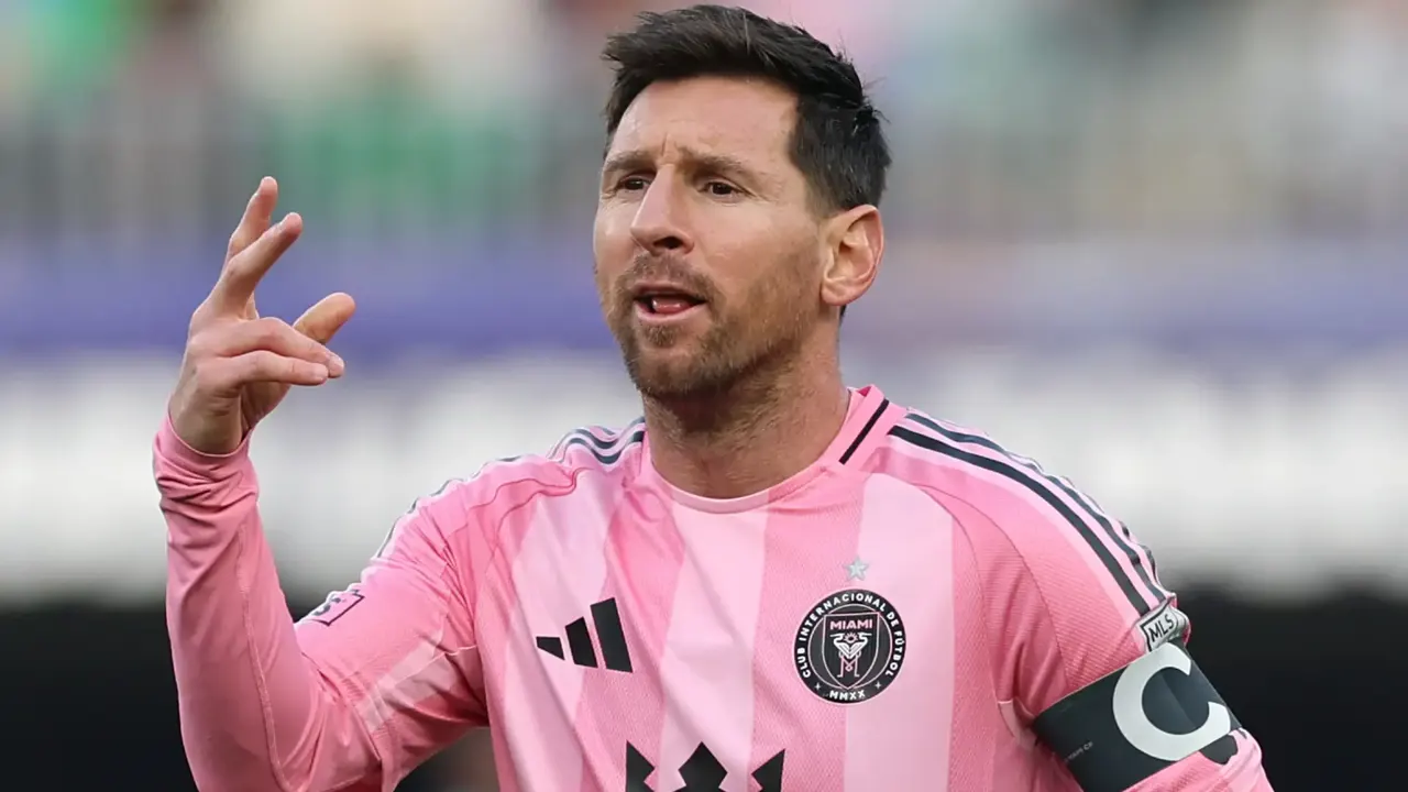 خلاف ساخن في انتخابات برشلونة.. لابورتا وفونت يتواجهان بسبب ملف رحيل ميسي