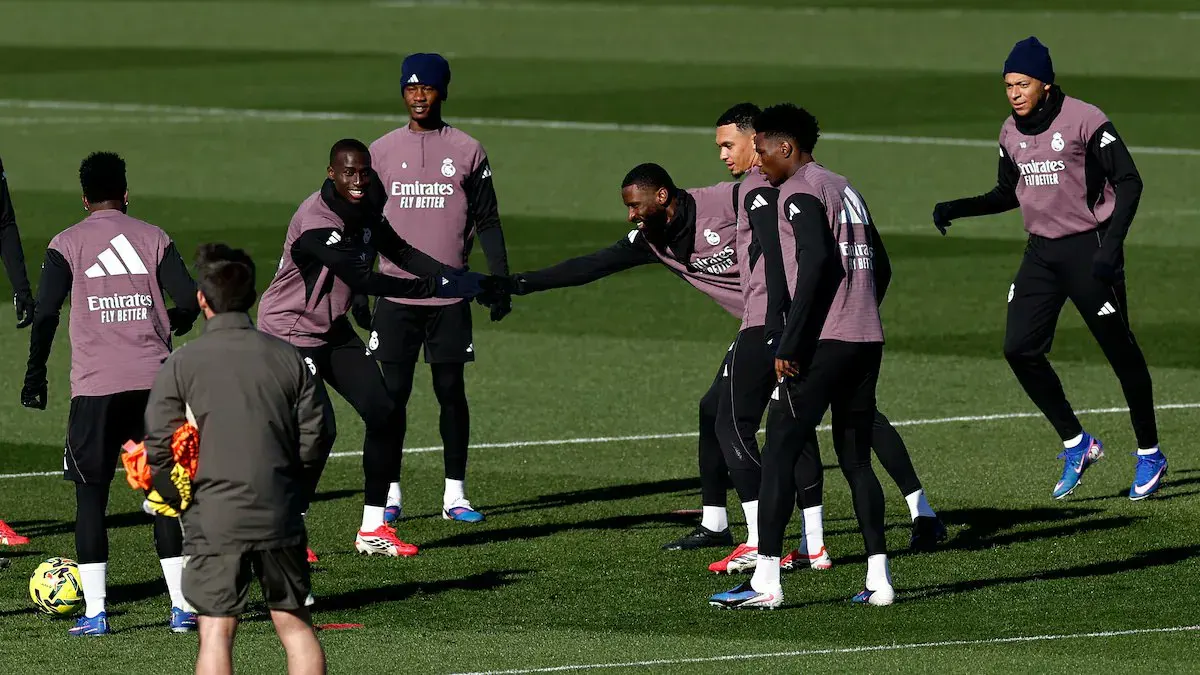 ريال مدريد يستعيد نجمه أرنولد قبل فالنسيا: 5 لاعبين يعودون للكلاسيكو