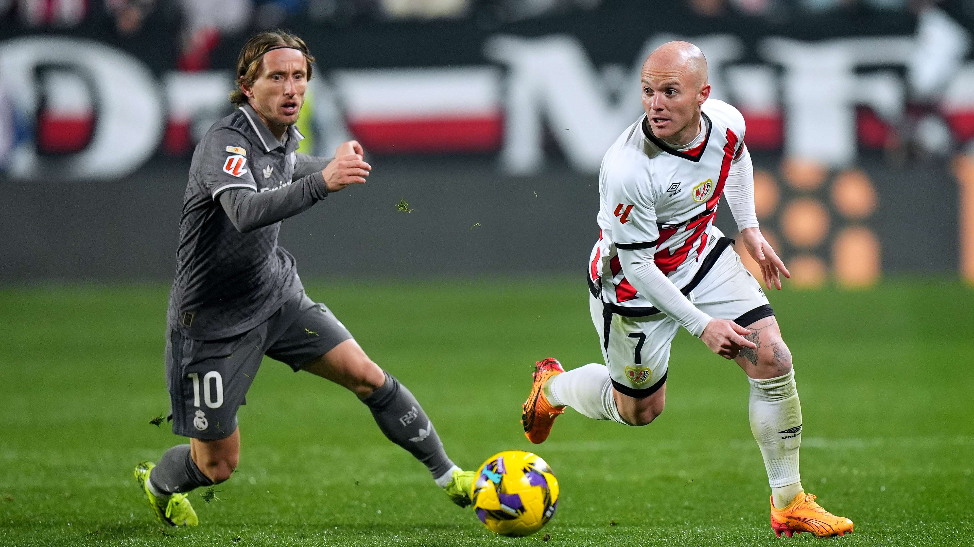 موعد مباراة ريال مدريد ورايو فاييكانو في الدوري الإسباني 2024-2025 والقنوات  الناقلة | العربية Goal.com