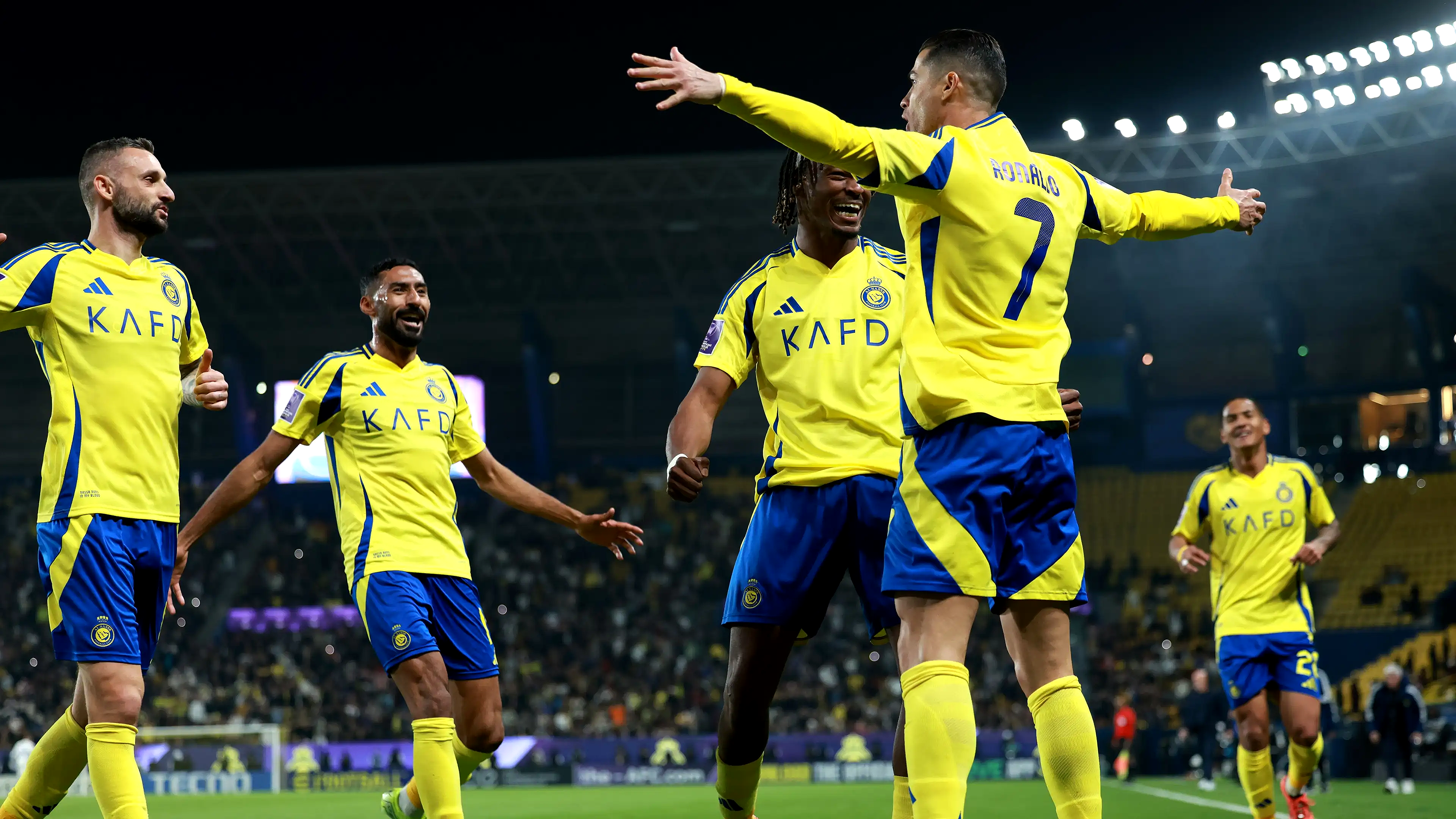 النصر السعودي يواجه نيوم اليوم.. موعد المباراة والتشكيل والقناة الناقلة في دوري روشن