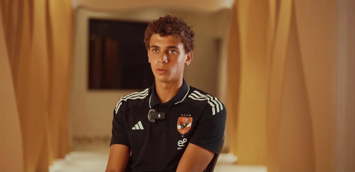 صفقة تاريخية على الأبواب: برشلونة يخطف "صلاح الجديد" حمزة عبد الكريم من الأهلي في صفقة احترافية