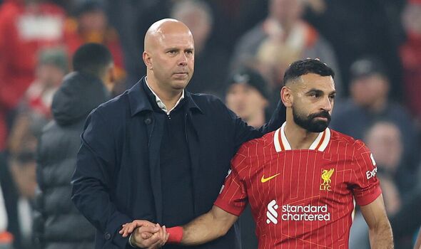 مدرب ليفربول يدعم محمد صلاح لإنهاء صيامه - زاجل