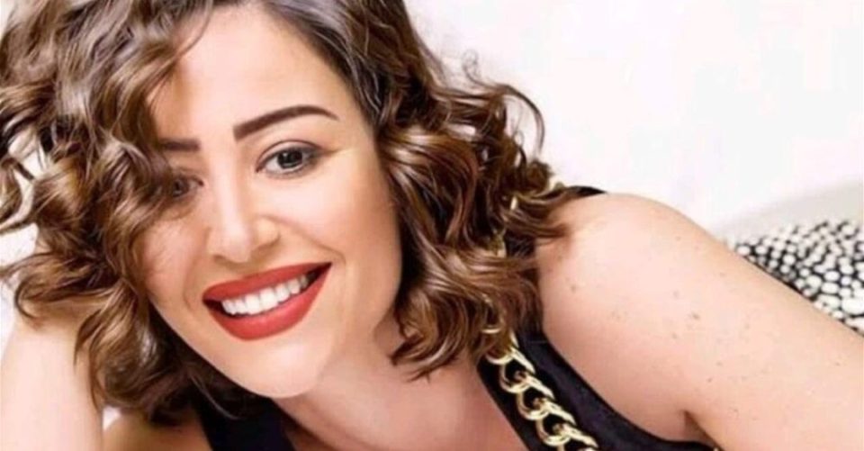 منة شلبي تدخل القفص الذهبي من المخرج أحمد الجنايني في حفل عائلي بسيط – موقع  مصر الإخباري